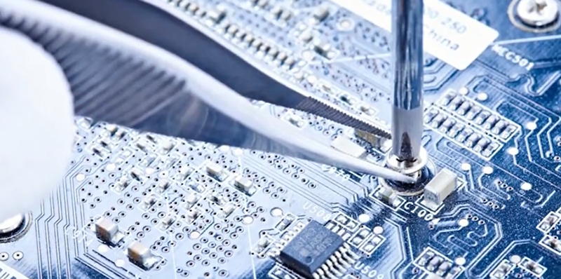 PCB����̎��